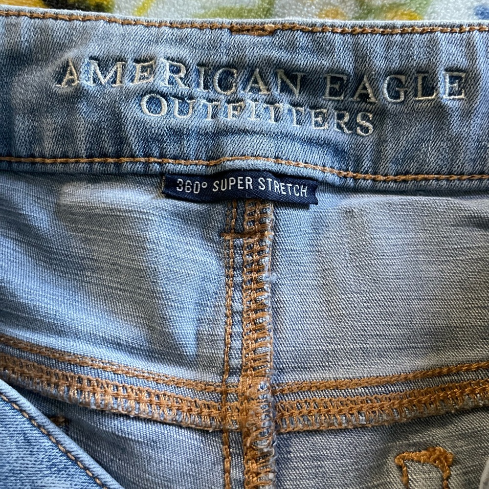 Shorts - Picture 2 of 4